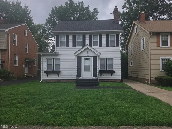 3923 Orchard Rd, Cleveland Heights, OH 44121