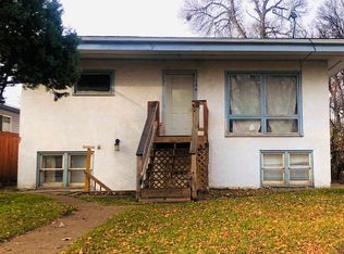 106 18th St SE #B, Minot, ND 58701