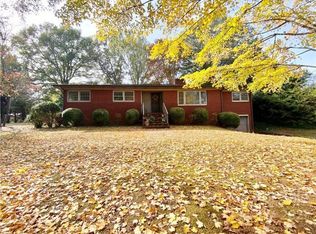 383 6th St NW, Taylorsville, NC 28681