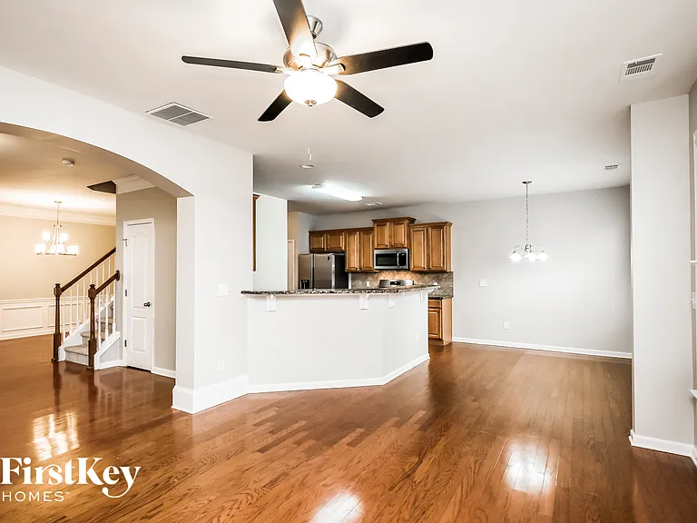 3360 Archgate Ct — Photo 3