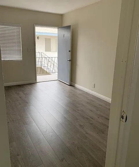 10700 Francis Pl #8 — Photo 1