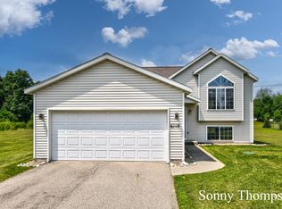 6110 S Johnson Rd, Greenville, MI 48838