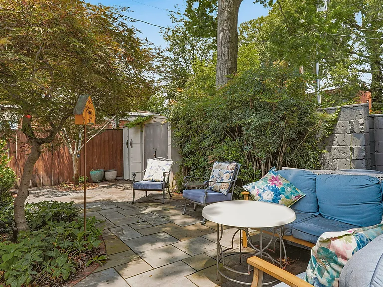 404 N Shields Ave — Photo 27