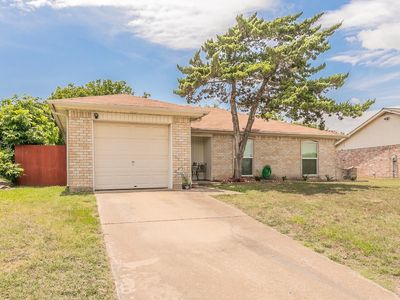804 Reveille Rd, Fort Worth, TX, 76108