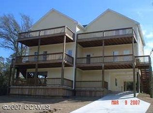 123 Sandbur Dr W, Emerald Isle, NC 28594