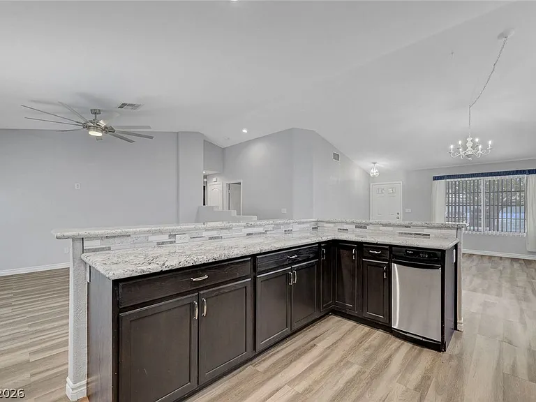 8863 Haviland Rd — Photo 16