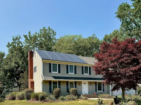 4 Oakwood Lane, Little Silver, NJ 07739