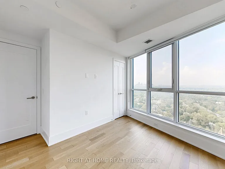 585 Bloor St E #3115 — Photo 12