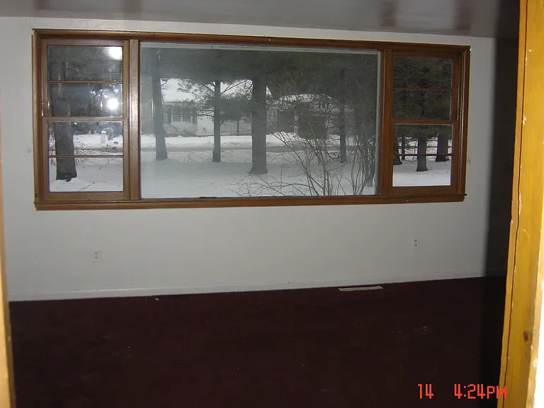1952 N Hope Rd — Photo 10