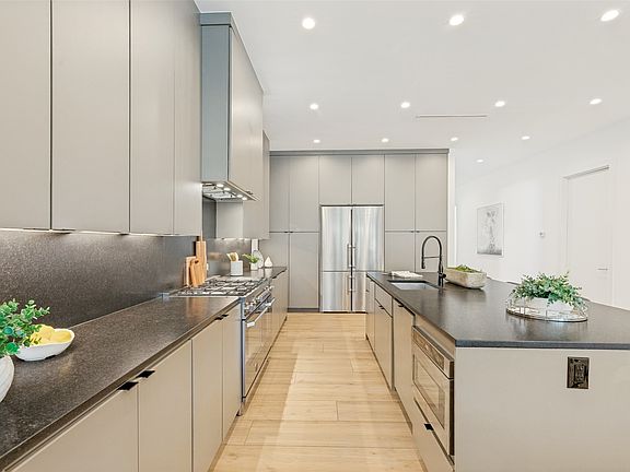 5th image of 5817 Richmond Ave