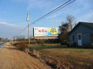 7857 Caratoke Hwy, Powells Point, NC 27966