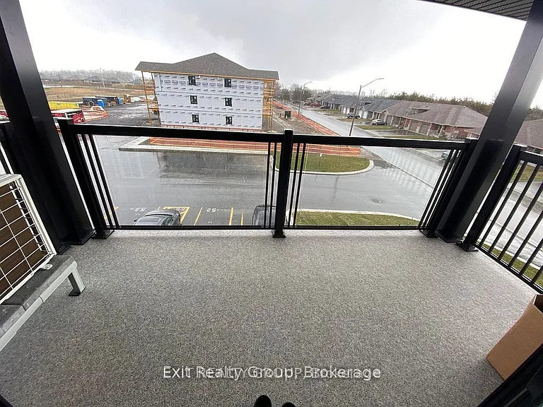 30 Hillside Meadow Dr #301 — Photo 16