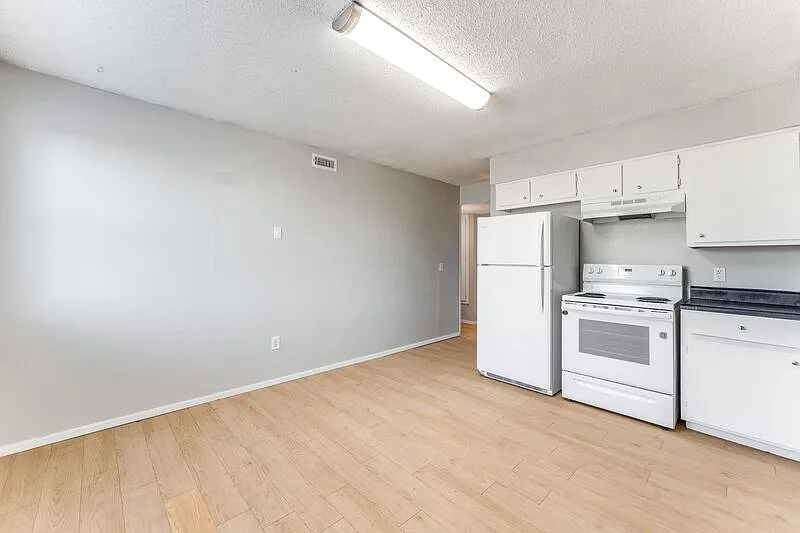 2 bed, 1.0 bath, 1115 sqft, $1,200 — Photo 4