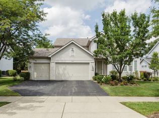 2186 Avalon Dr, Buffalo Grove, IL