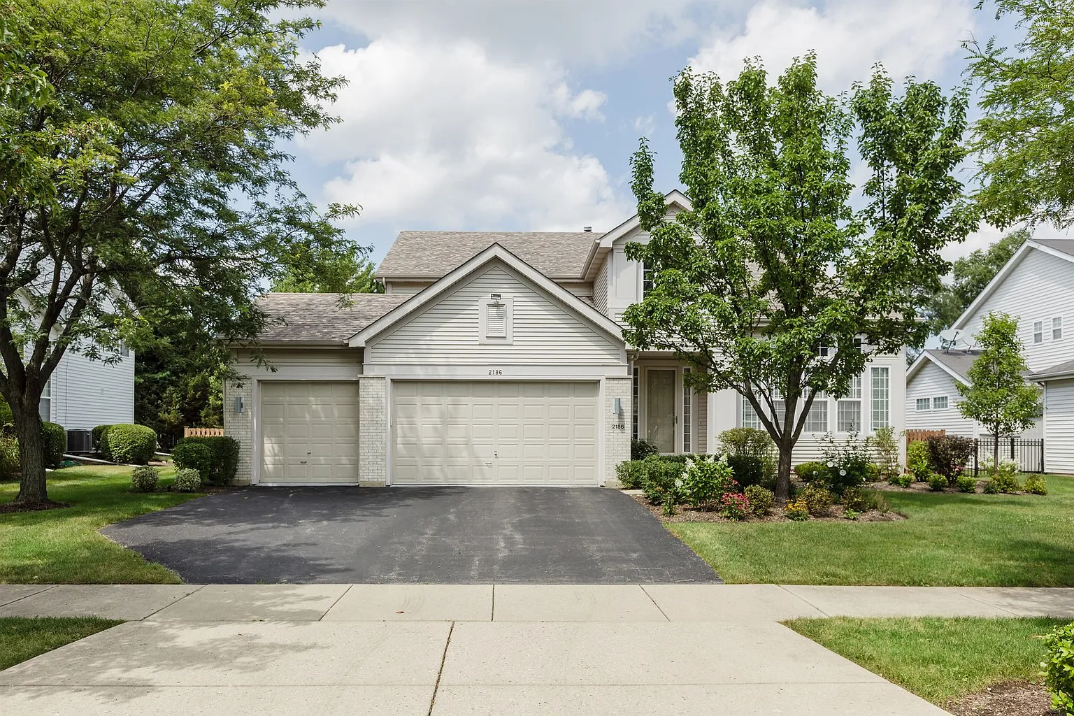 2186 Avalon Dr photo 1