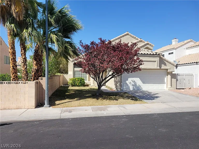 8428 Oyster Dr — Photo 3