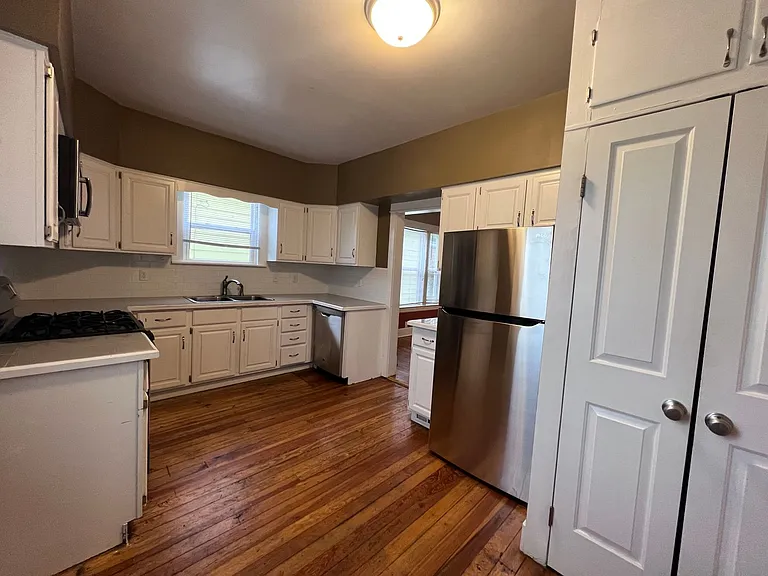 1040 Powers Ave NW — Photo 13