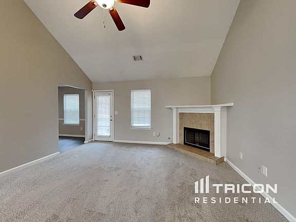 3rd image of 4044 Waters End Ln