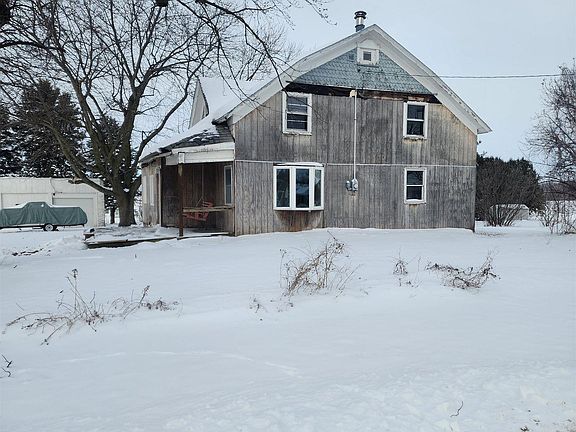 2nd image of 209 N Lincoln St