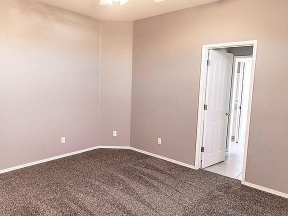3rd image of 2866 Hillside Ct