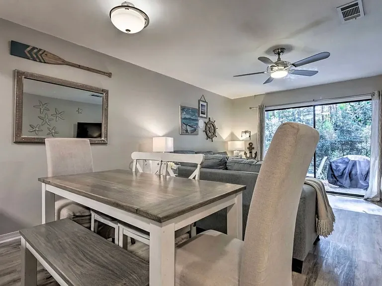 14 Cypress St — Photo 5