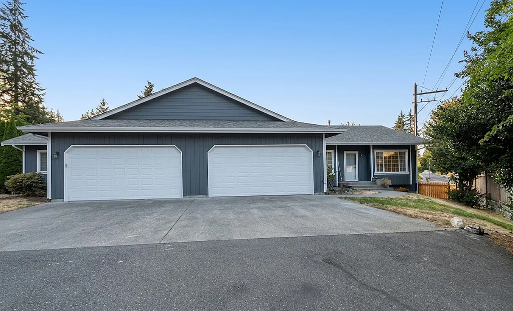 3 bed, 1400 sqft, $2,700 — Photo 1