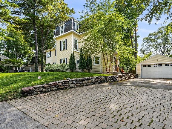 2nd image of 28 Mercer Rd