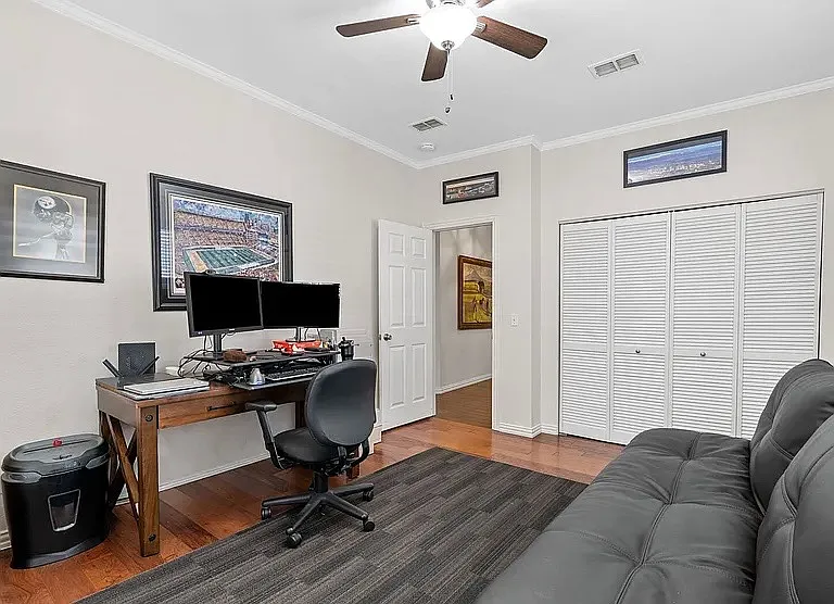 309 E Mistletoe Ave — Photo 7