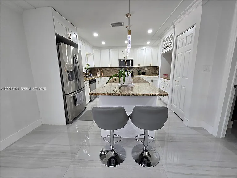 11578 NW 39th Pl — Photo 17
