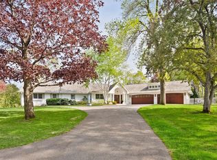 16013 Ringer Rd, Wayzata, MN 55391