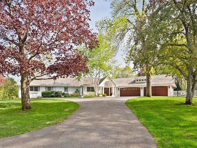 16013 Ringer Rd, Wayzata, MN, 55391