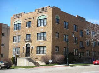 1720 E Newton Ave #13, Milwaukee, WI 53211