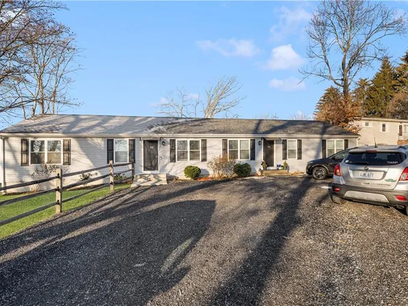 8 Deluca St, Johnston, RI 02919