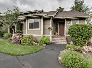 1306 Highland View Loop, Redmond, OR 97756