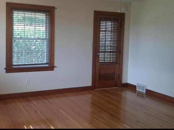 5th image of 6525 Mesker Park Dr