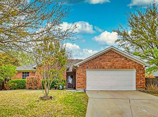 7929 Rattlers Ct, Arlington, TX 76002