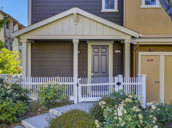 239 Peppermint Tree Ter Unit 1, Sunnyvale, CA 94086