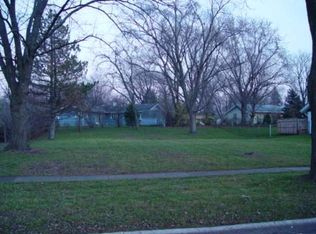 211 Webster Ln, Schaumburg, IL 60193