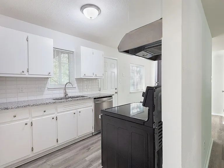641 Powder Springs Smyrna LLC — Photo 6