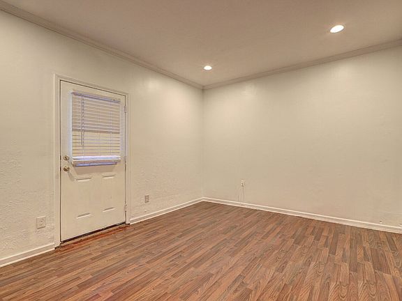 4th image of 10084 Brass Ring Rd