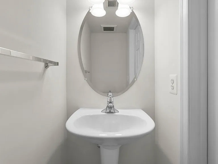 233 Jay Dr #93 — Photo 5