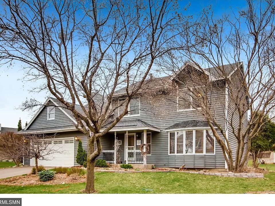 1st image of 120 Fox Hollow Dr