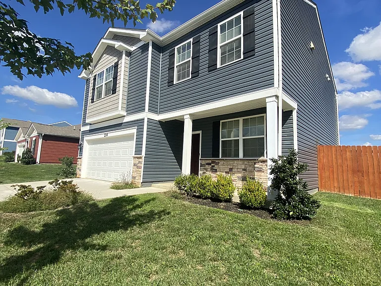 214 Gumspring Dr — Photo 2