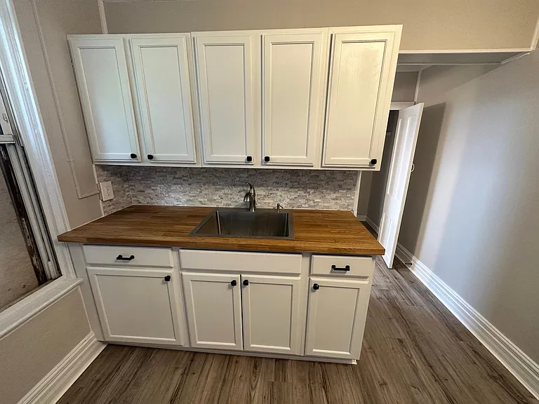 2023 Greenup St #2 — Photo 11