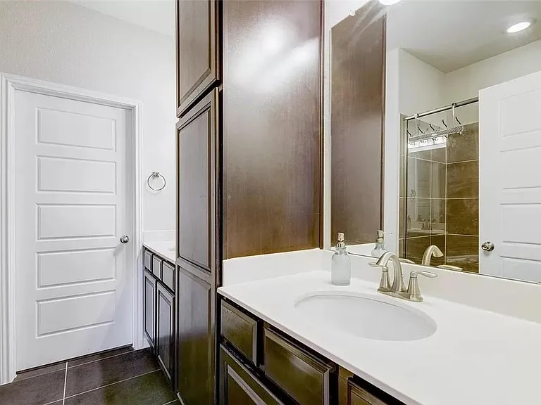 2304 S Lakeline Blvd #213 — Photo 15