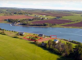 70 Hillside Ln, Grenville Parish, PE C0B1M0