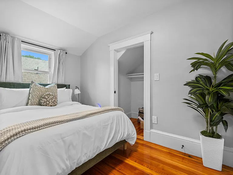 7 Dickson St #1 — Photo 11