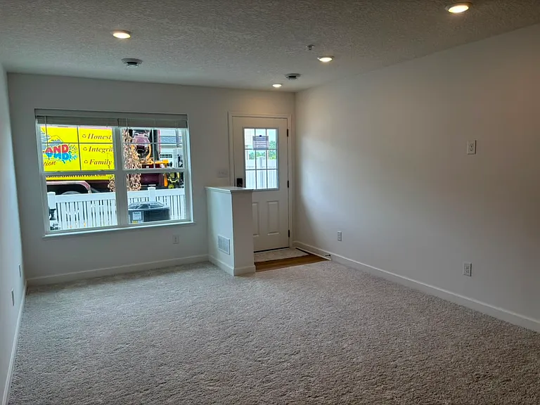 15006 Adare Way — Photo 3