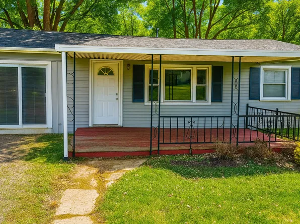 1120 Pat Ln, Mansfield, OH 44906