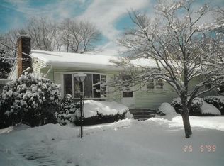 43 Bates Ave, North Kingstown, RI 02852